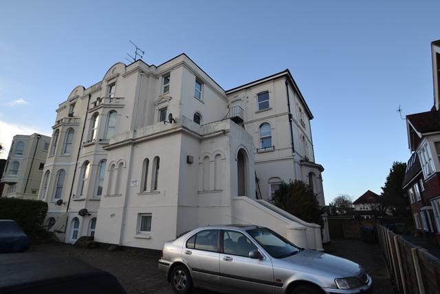 Broadwater Road, Worthing, West Sussex, BN14 8AD