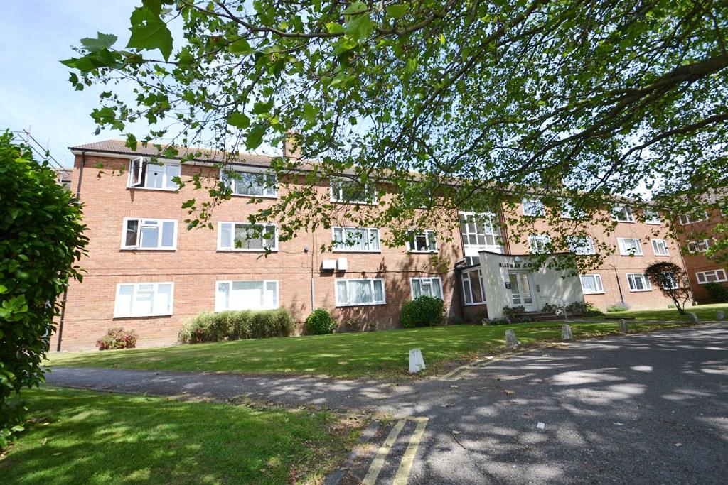 Meadway Court, The Boulevard, Worthing, BN13 1PN